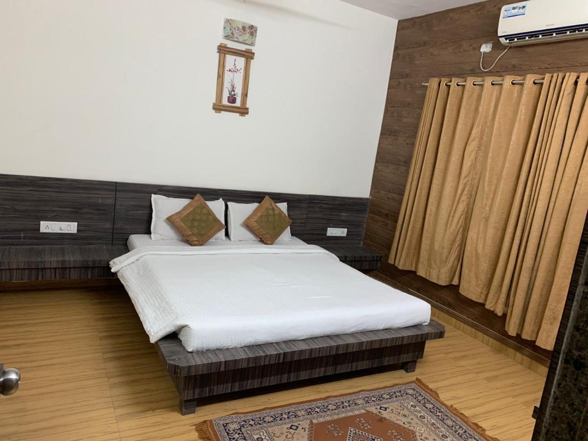 Ruturaj Inn Алибаг Экстерьер фото