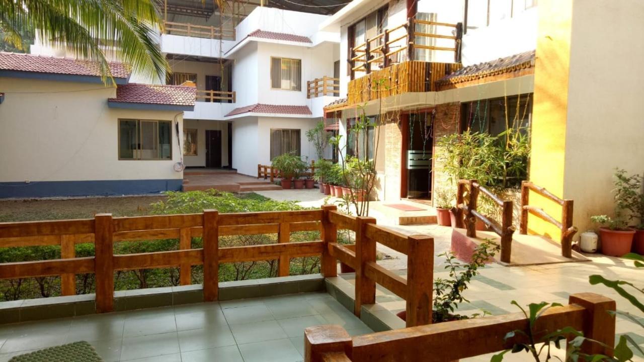 Ruturaj Inn Алибаг Экстерьер фото